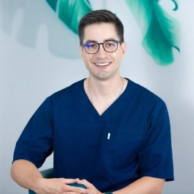lekarz stomatolog Paweł Urbańczyk